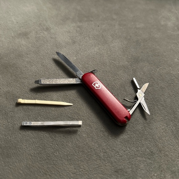 Victorinox X L.L. Bean SAK Swiss Amy Knife LOT of 2 - Picture 15 of 17